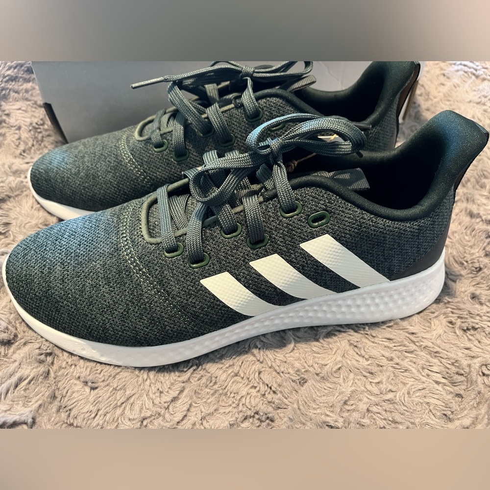 Adidas Puremotion Sneakers in Dark Green brand new women’s size 10 running shoes